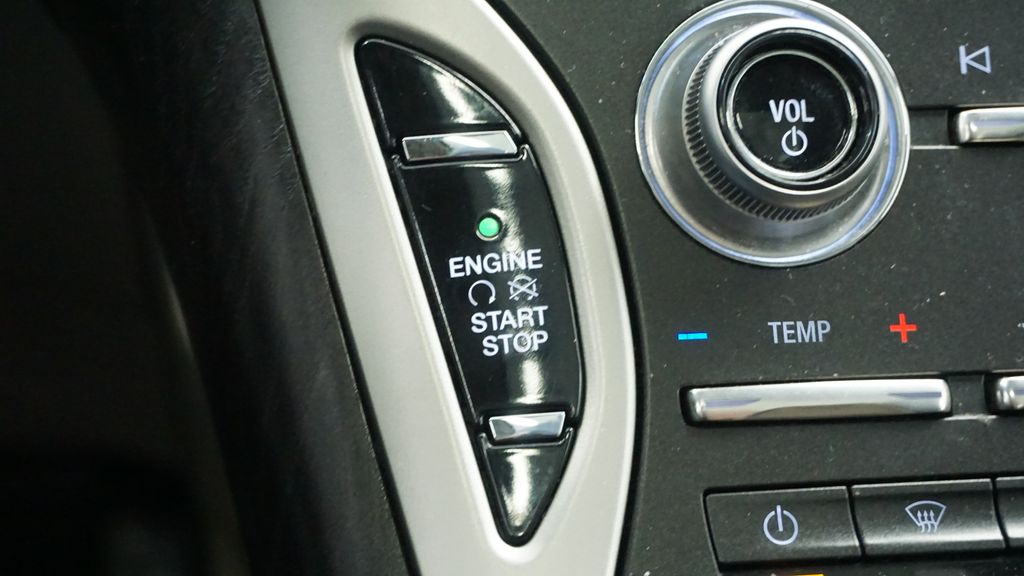 Thumbnail: 2019 Lincoln Nautilus - 38