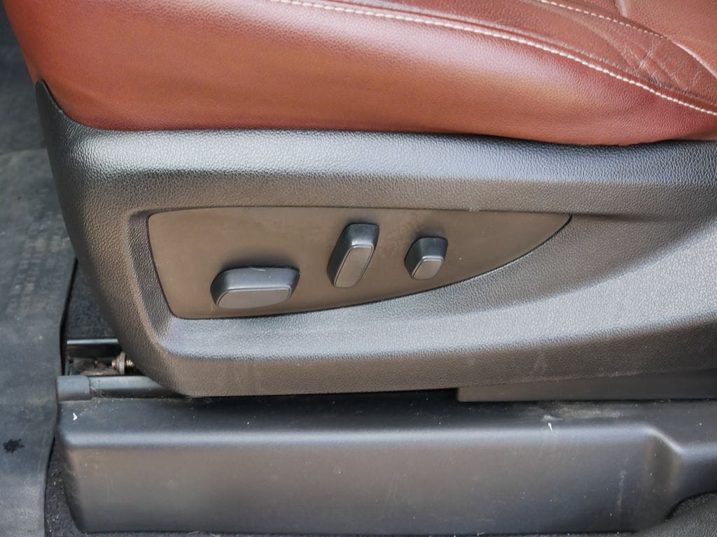 Thumbnail: 2020 Chevrolet Tahoe - 6