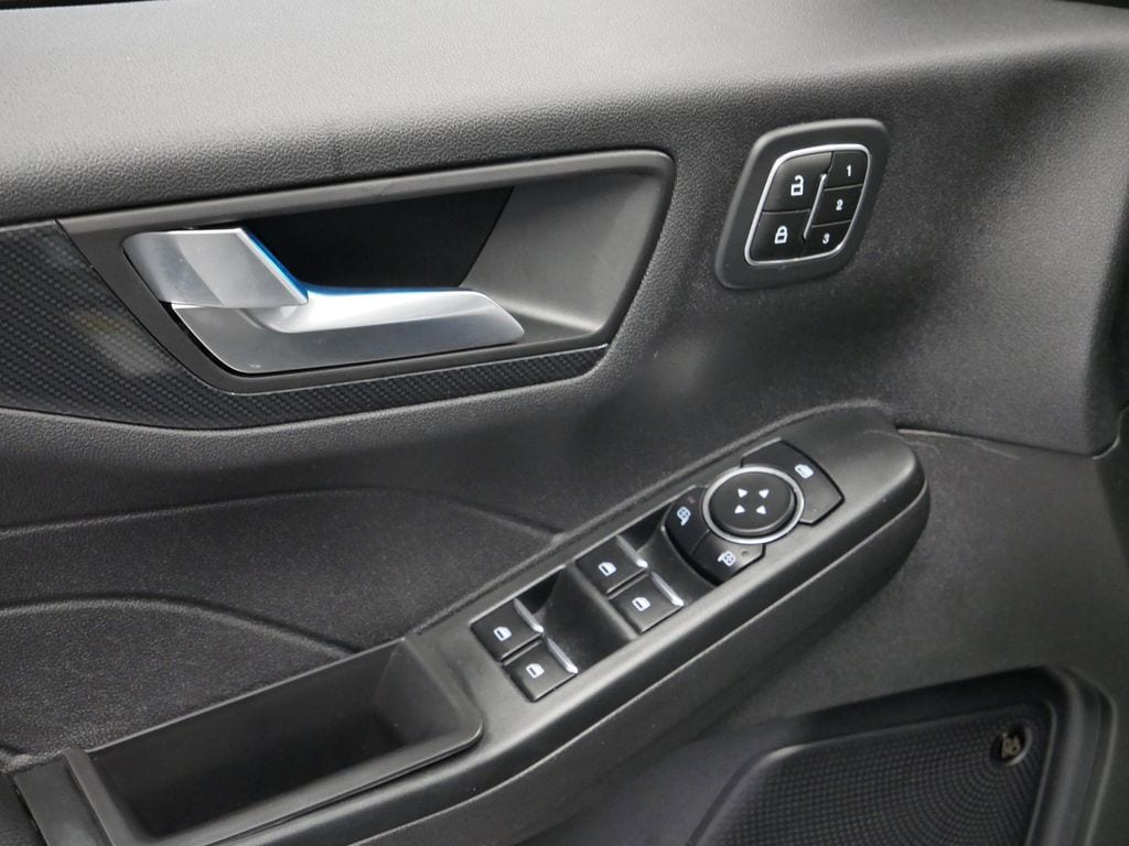 Thumbnail: 2023 Ford Escape - 8