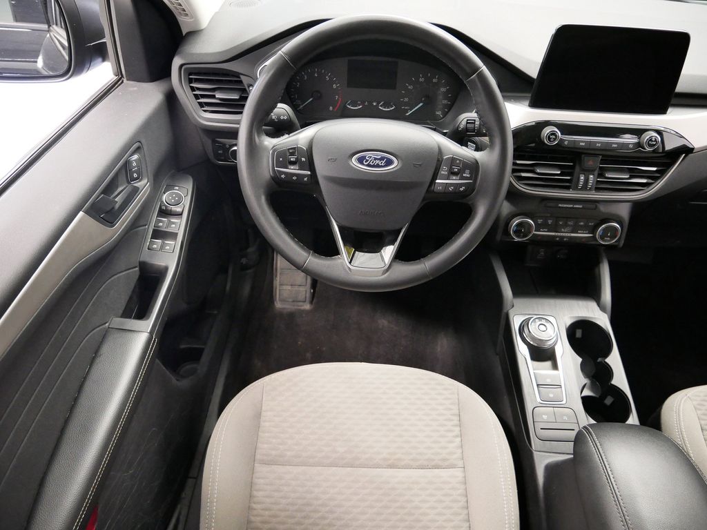 Thumbnail: 2022 Ford Escape - 17