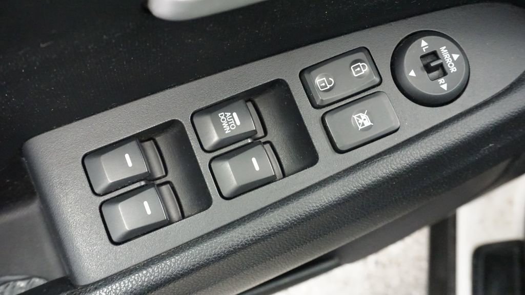 Thumbnail: 2016 Kia Sportage - 25