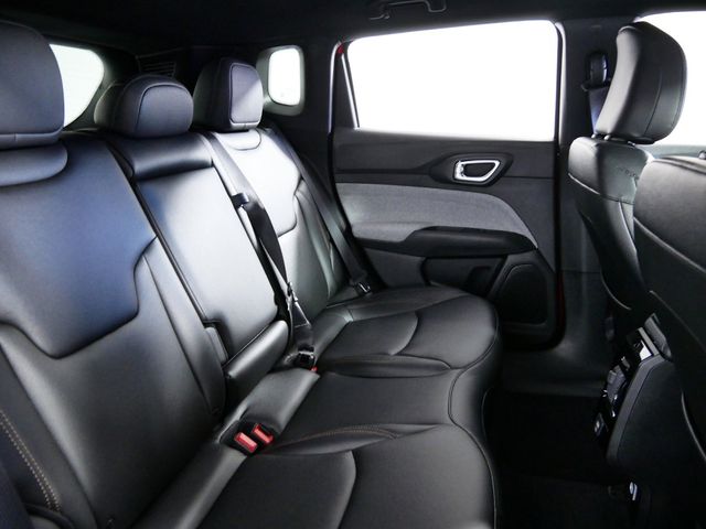 2024 Jeep Compass Latitude 26