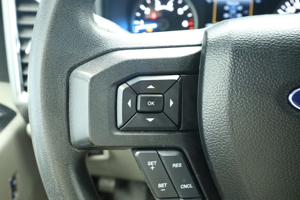 Thumbnail: 2016 Ford F-150 - 34