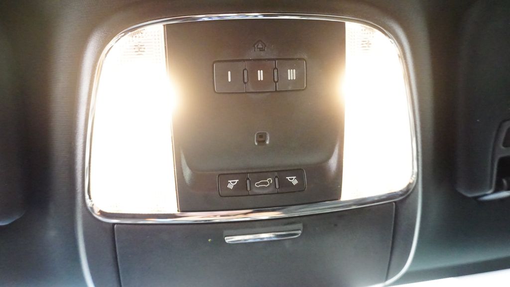 Thumbnail: 2019 Jeep Grand Cherokee - 39