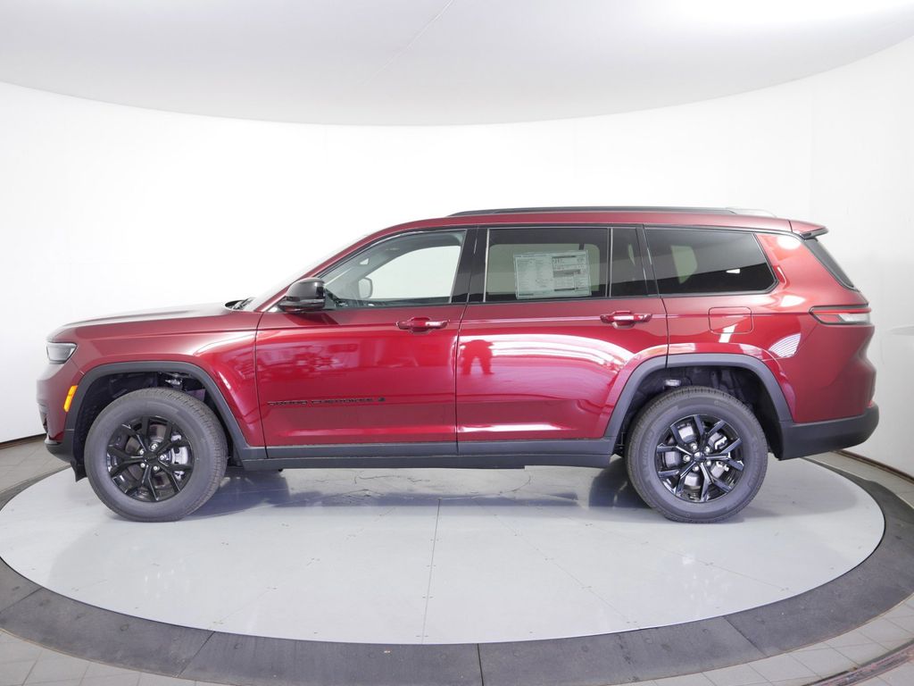 Thumbnail: 2025 Jeep Grand Cherokee L - 16