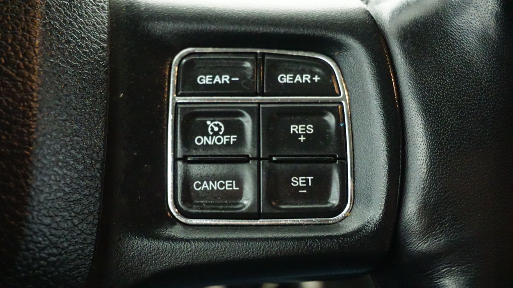 Thumbnail: 2019 RAM 1500 Classic - 38