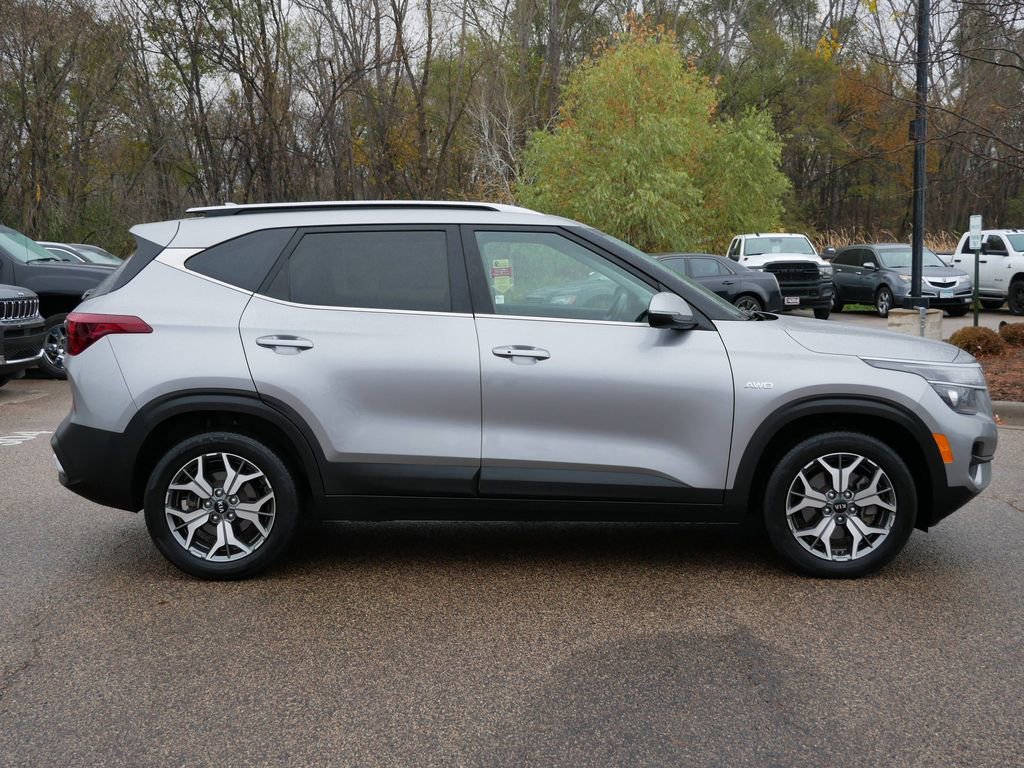 Thumbnail: 2021 Kia Seltos - 10