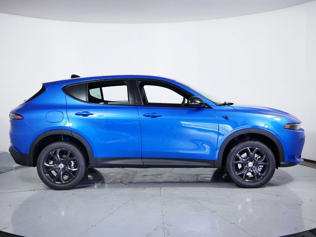 Thumbnail: 2024 Dodge Hornet - 9