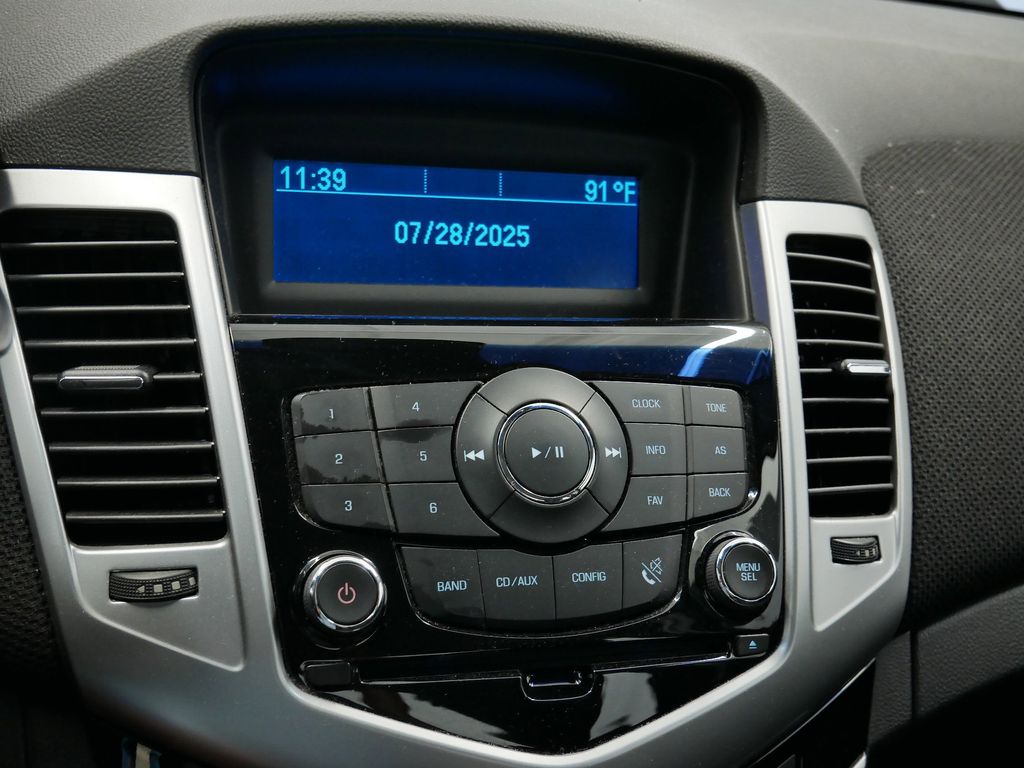 Thumbnail: 2014 Chevrolet Cruze - 29