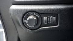 Thumbnail: 2026 Chrysler Voyager - 50