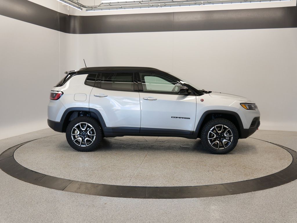 Thumbnail: 2024 Jeep Compass - 47