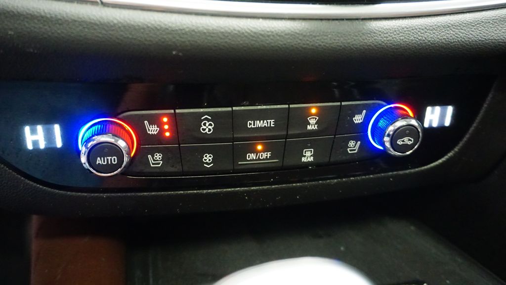 Thumbnail: 2021 Buick Enclave - 31