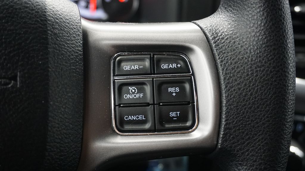 Thumbnail: 2021 RAM 1500 Classic - 37