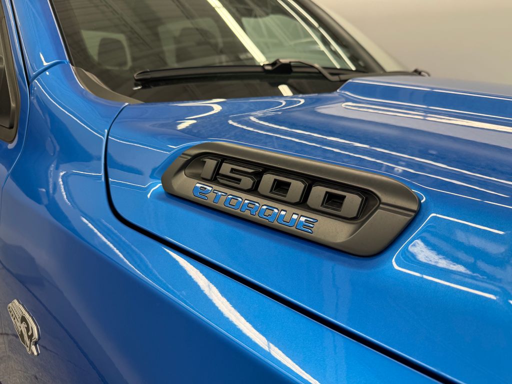Thumbnail: 2026 RAM 1500 - 6