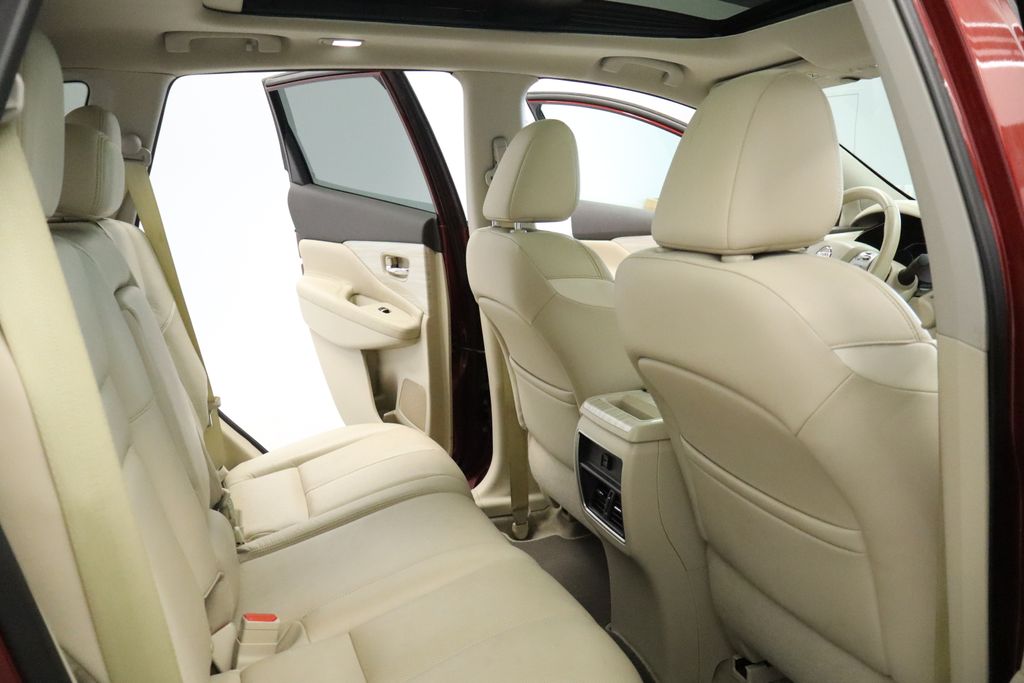 Thumbnail: 2015 Nissan Murano - 26