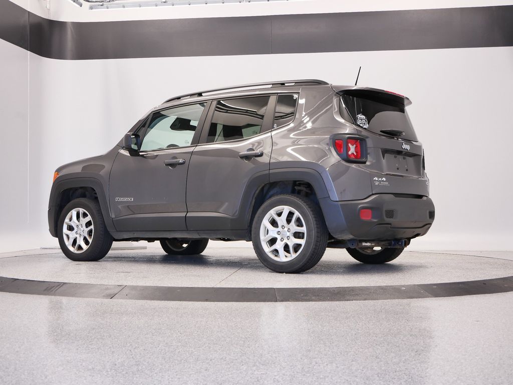 Thumbnail: 2017 Jeep Renegade - 3