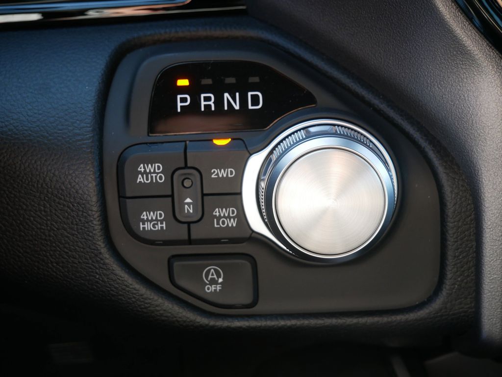 Thumbnail: 2025 RAM 1500 - 38