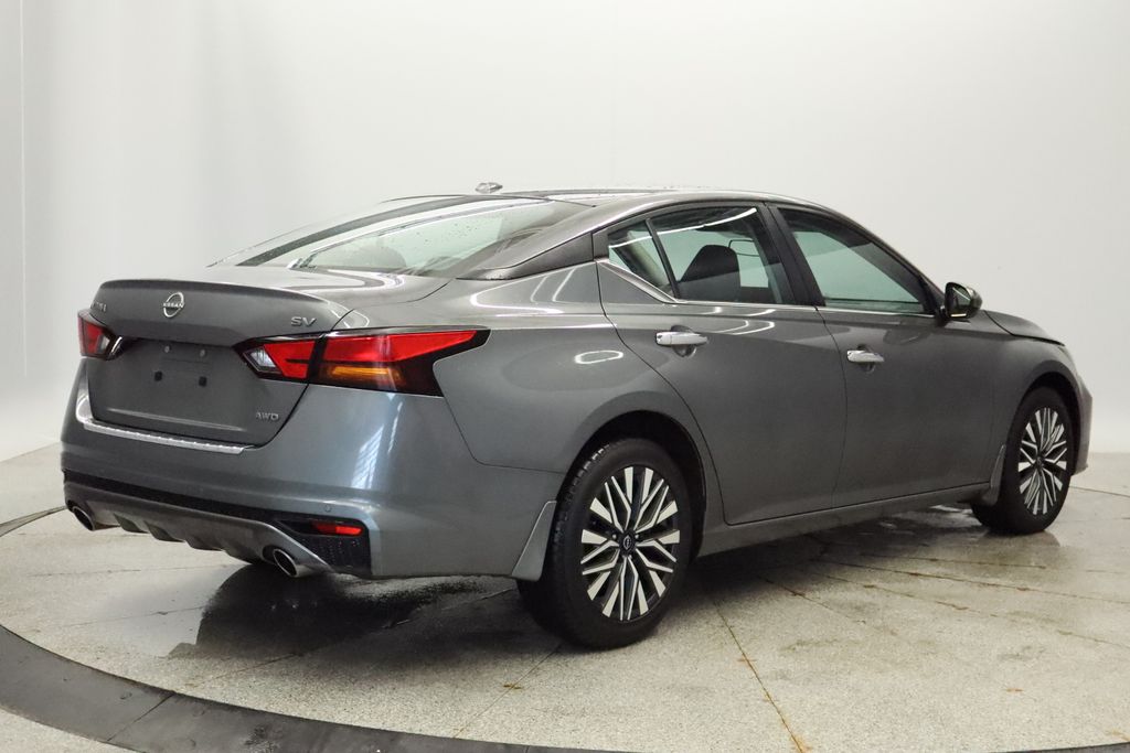 Thumbnail: 2023 Nissan Altima - 6