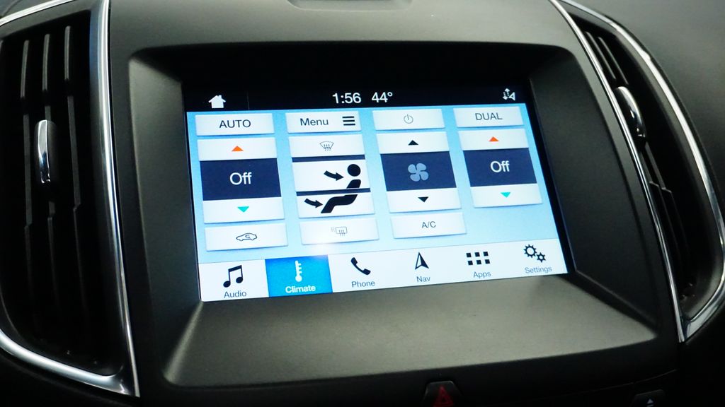 Thumbnail: 2019 Ford Edge - 33