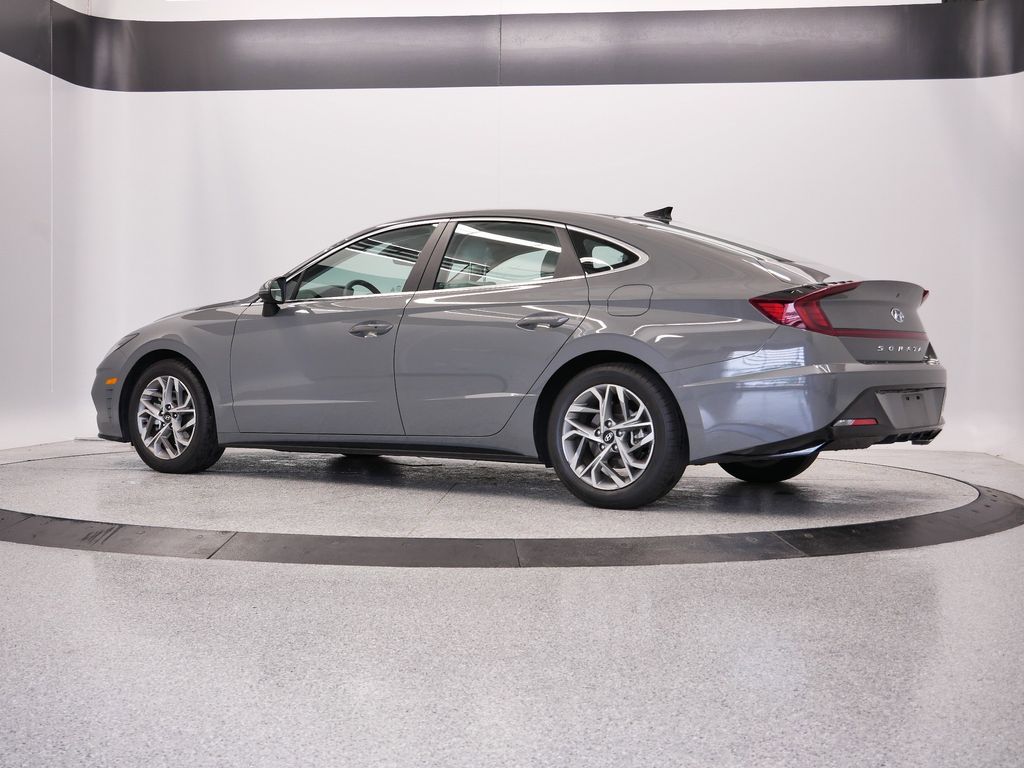 Thumbnail: 2023 Hyundai Sonata - 3