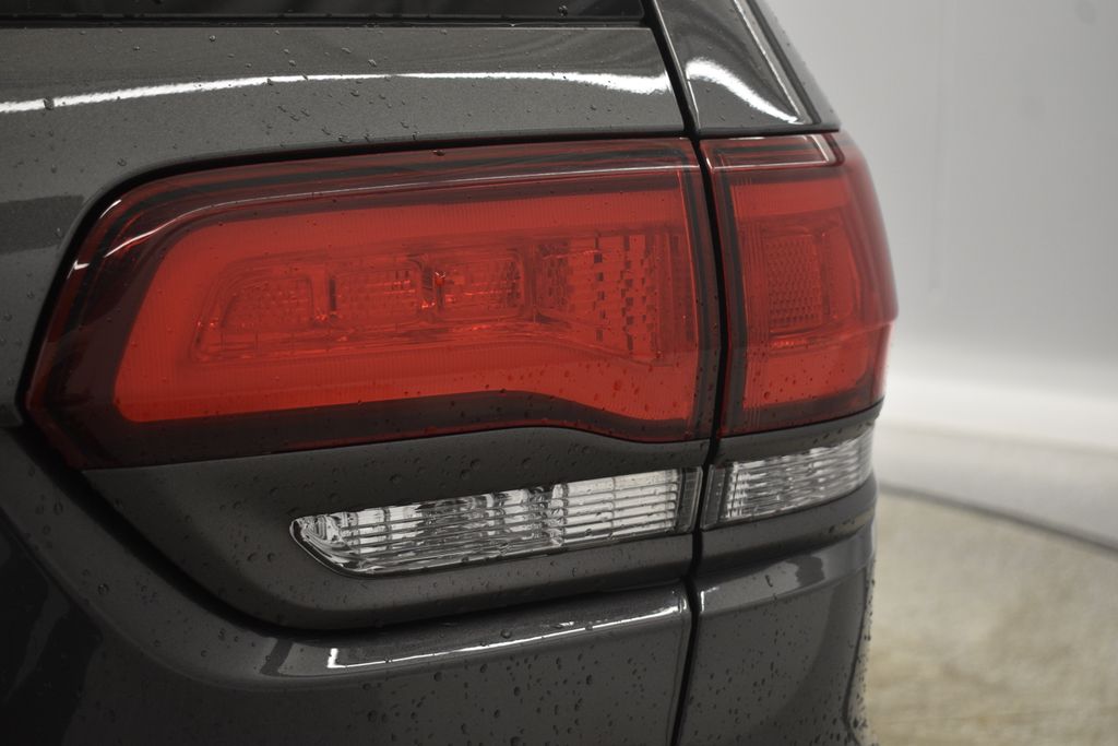 Thumbnail: 2021 Jeep Grand Cherokee - 18