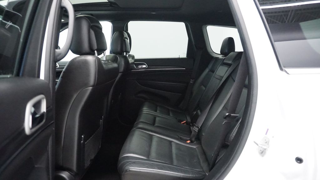 Thumbnail: 2021 Jeep Grand Cherokee - 28