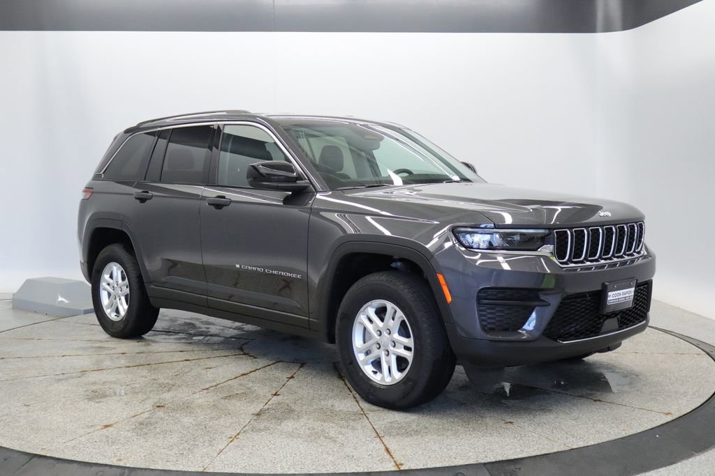 Thumbnail: 2023 Jeep Grand Cherokee - 9