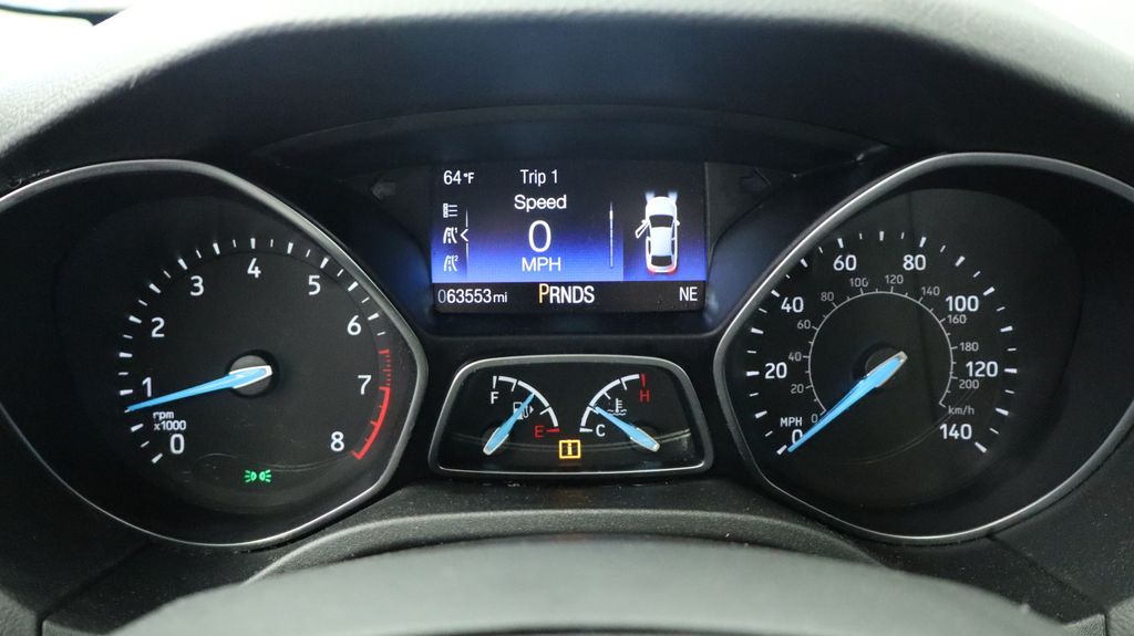 Thumbnail: 2015 Ford Focus - 25