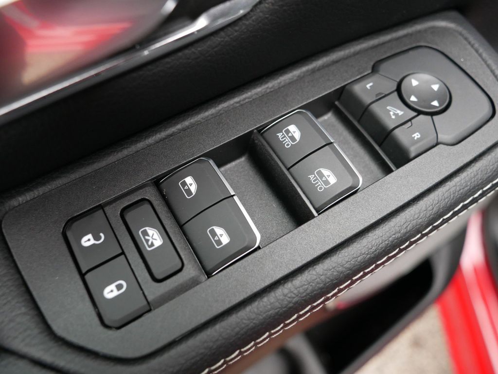 Thumbnail: 2025 RAM 1500 - 34