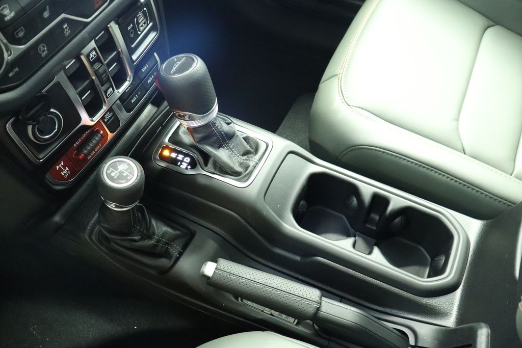 Thumbnail: 2026 Jeep Gladiator - 41
