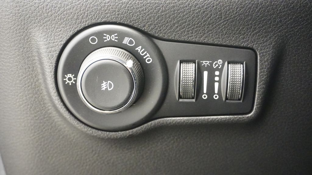 Thumbnail: 2026 Jeep Compass - 34