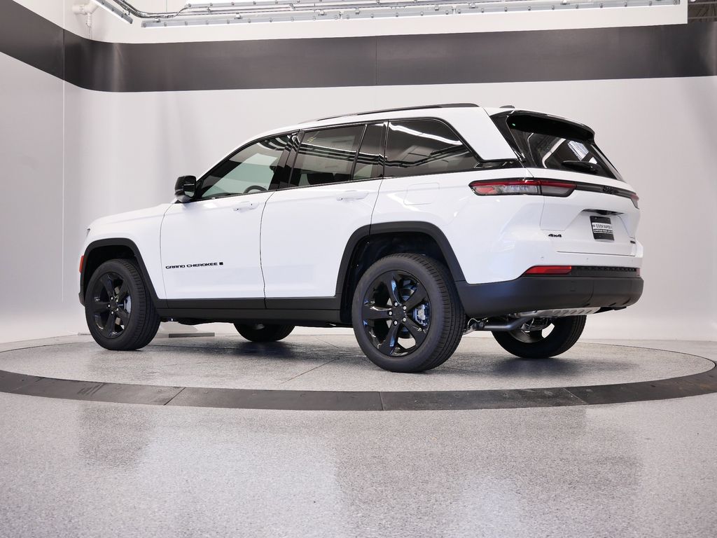 Thumbnail: 2025 Jeep Grand Cherokee - 42