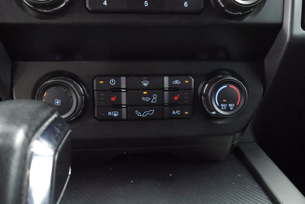 Thumbnail: 2020 Ford F-150 - 32