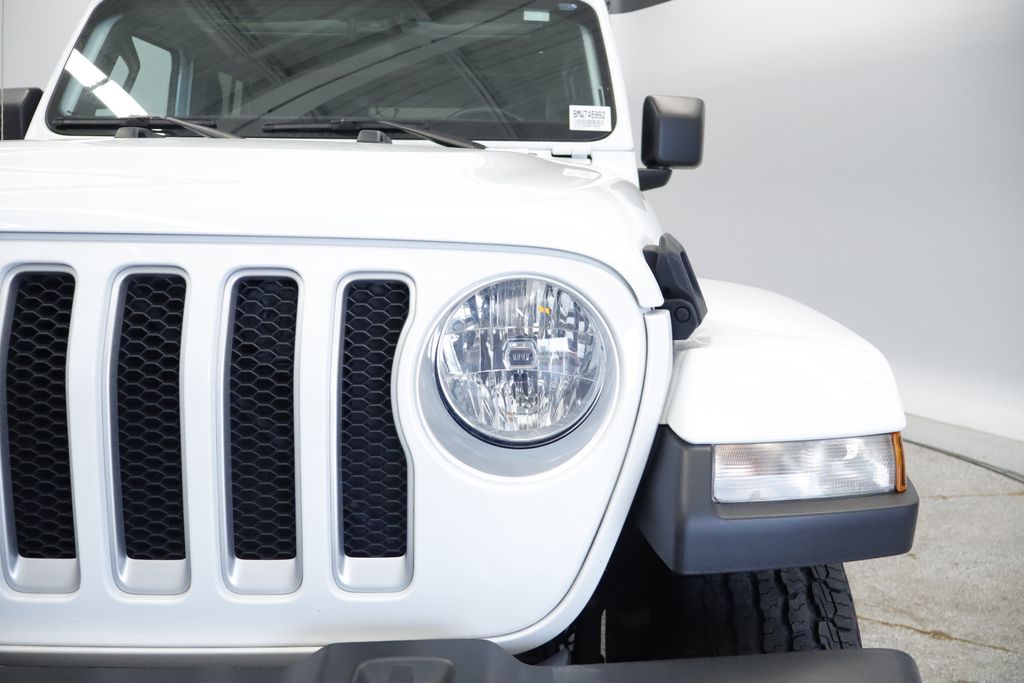 Thumbnail: 2021 Jeep Wrangler - 10