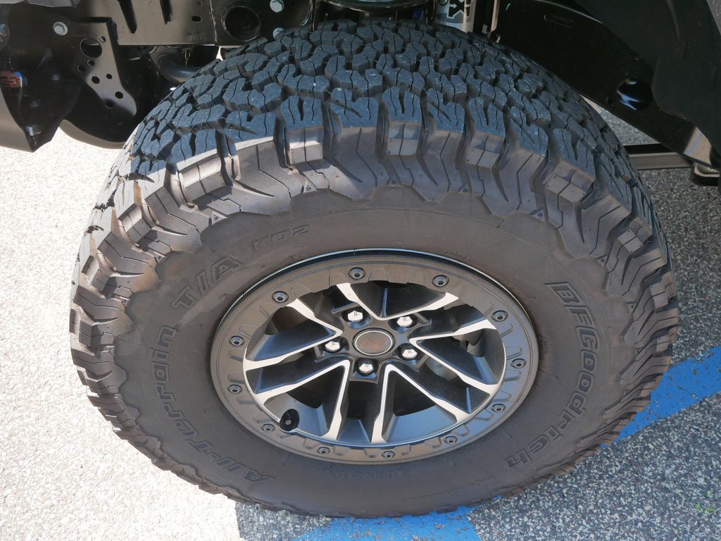 Thumbnail: 2025 Jeep Wrangler - 14