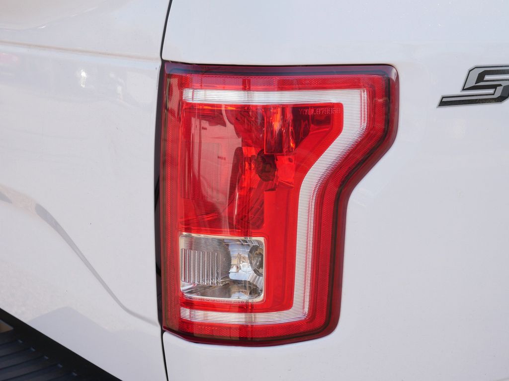 Thumbnail: 2015 Ford F-150 - 19