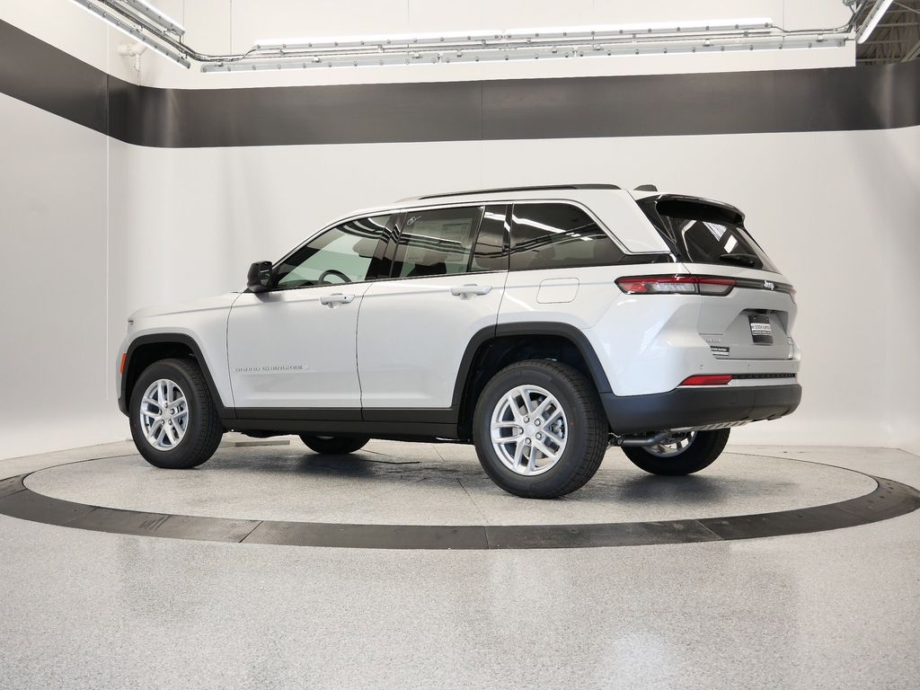 Thumbnail: 2025 Jeep Grand Cherokee - 45