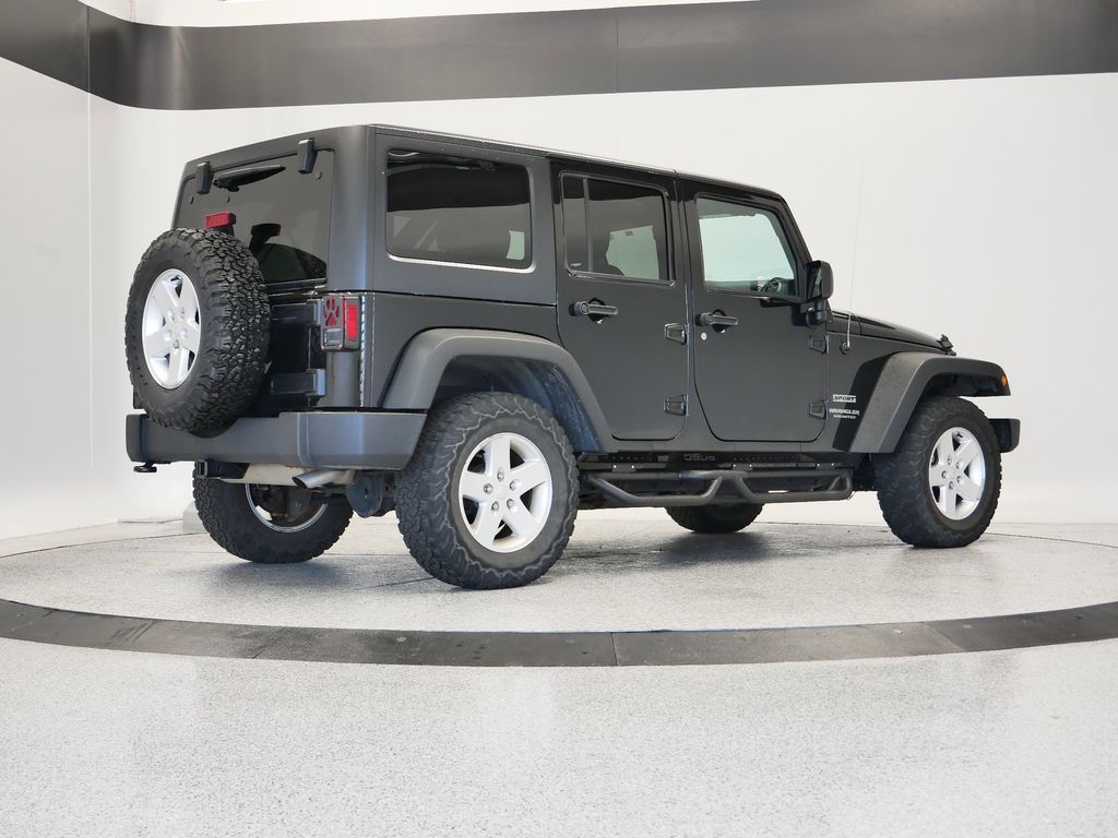 Thumbnail: 2017 Jeep Wrangler - 6