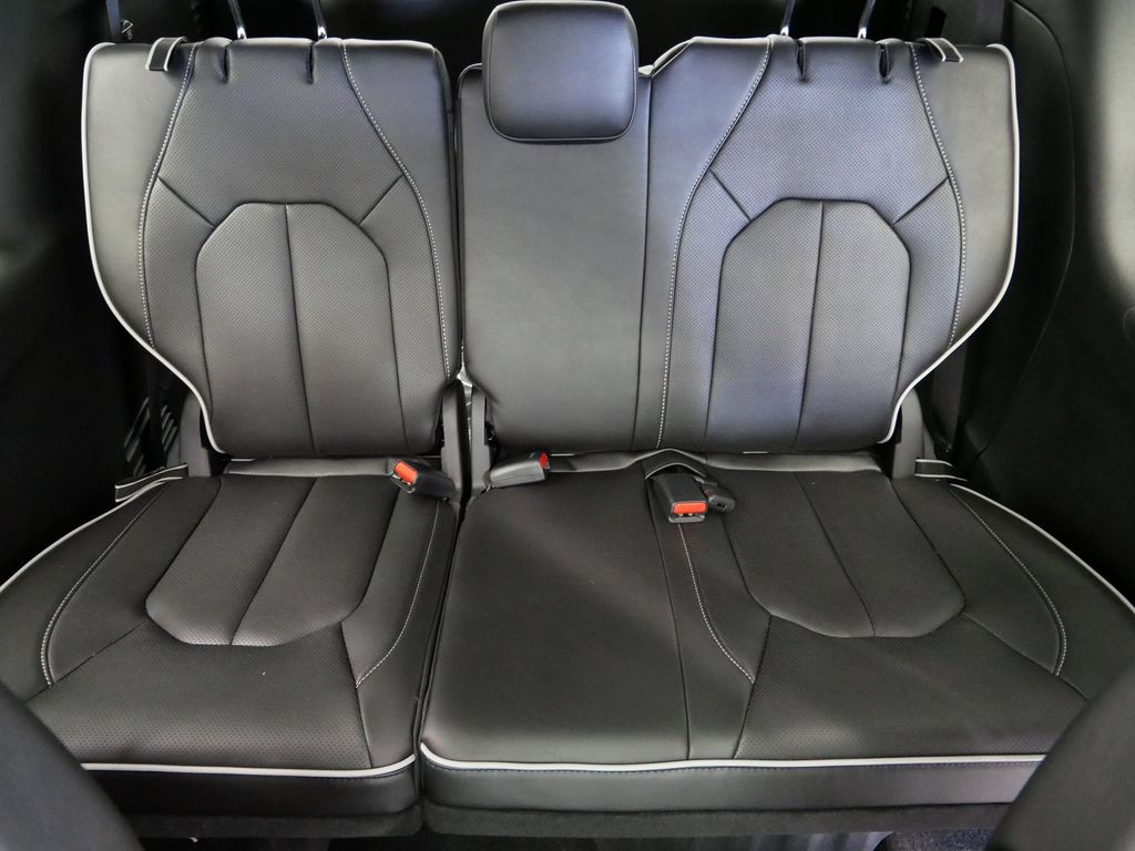 Thumbnail: 2026 Chrysler Pacifica - 17