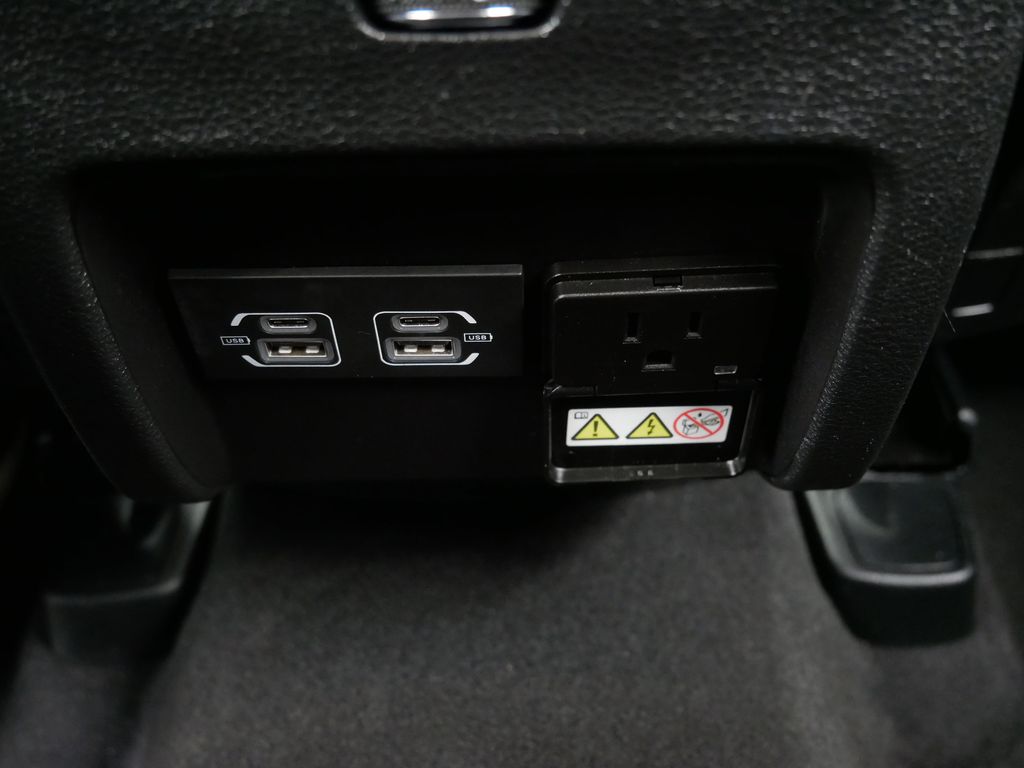 Thumbnail: 2022 Jeep Cherokee - 17