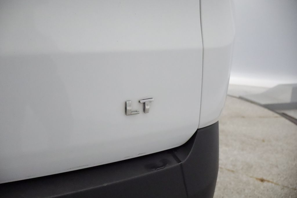 Thumbnail: 2018 Chevrolet Traverse - 19