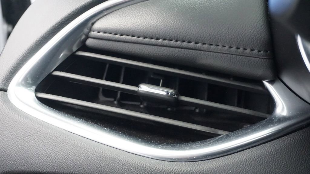 Thumbnail: 2019 Chevrolet Malibu - 37