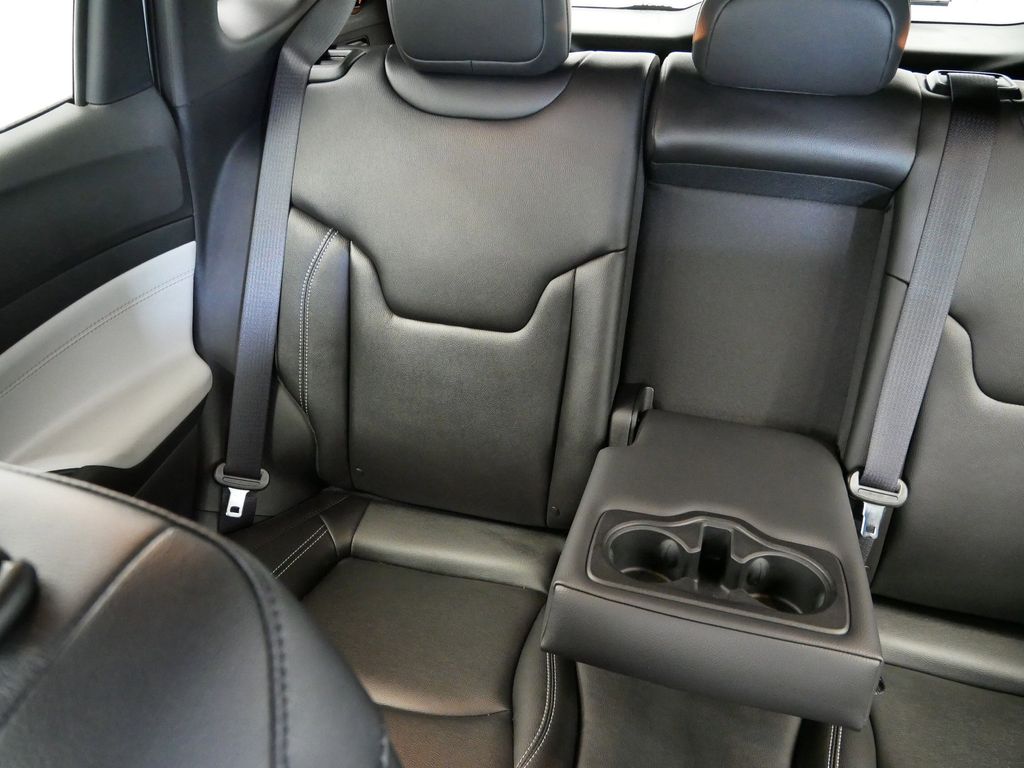 Thumbnail: 2025 Jeep Compass - 44