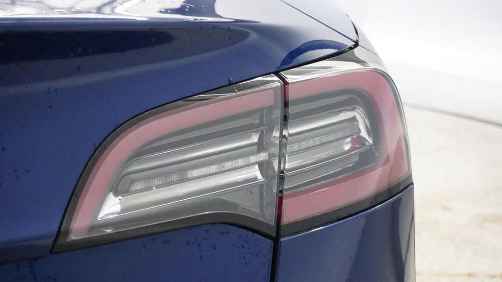 Thumbnail: 2018 Tesla Model 3 - 14