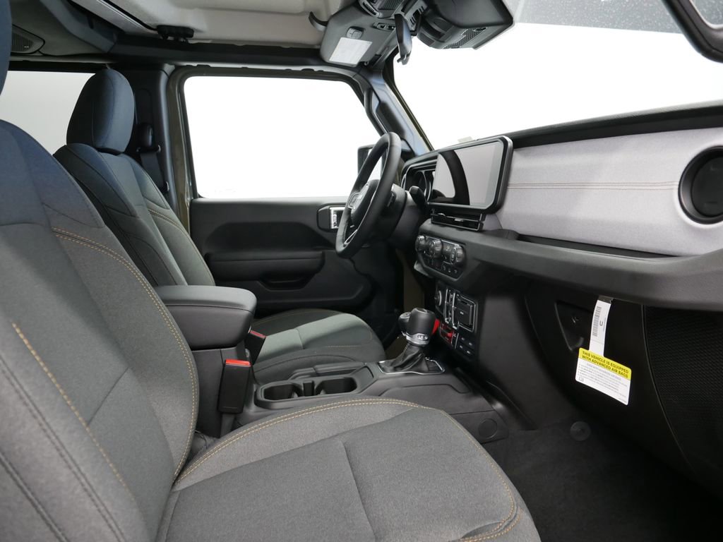 Thumbnail: 2025 Jeep Gladiator - 25