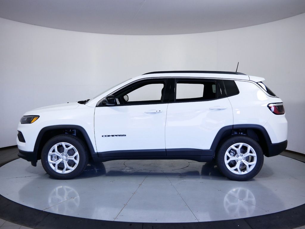 Thumbnail: 2024 Jeep Compass - 18