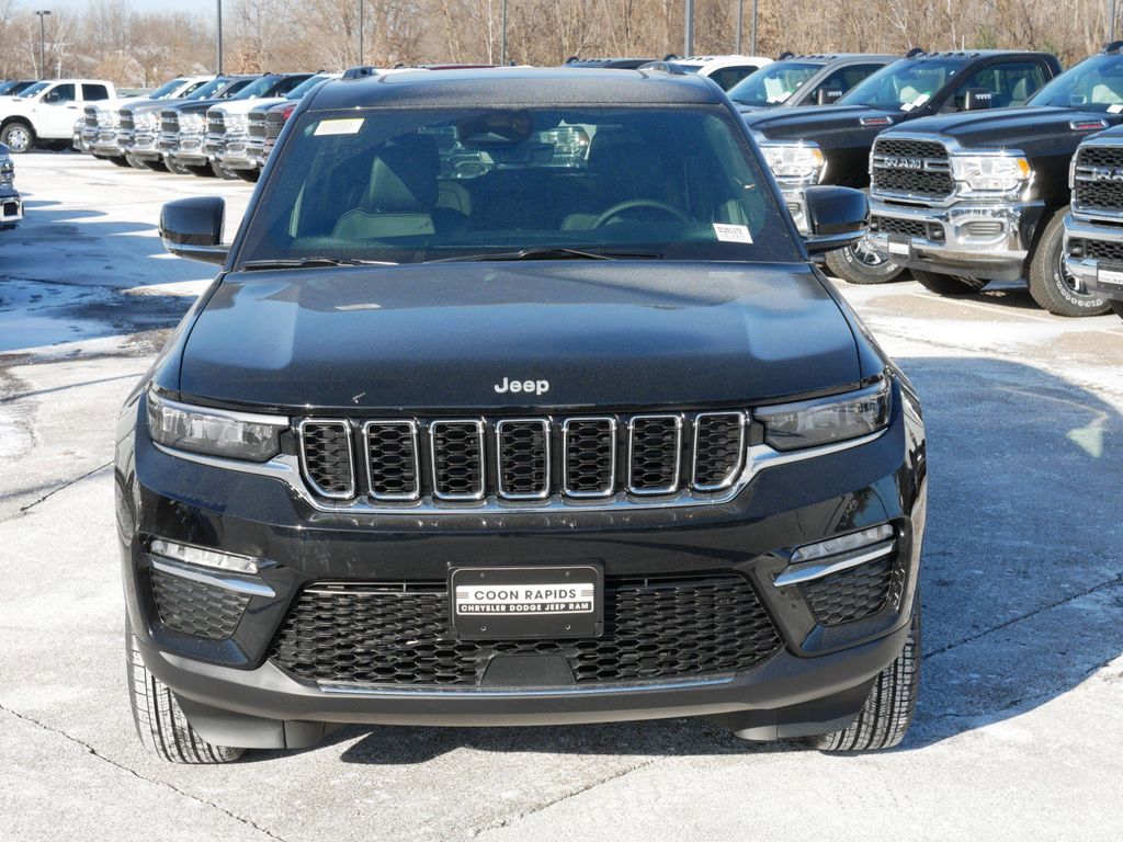 Thumbnail: 2025 Jeep Grand Cherokee - 19