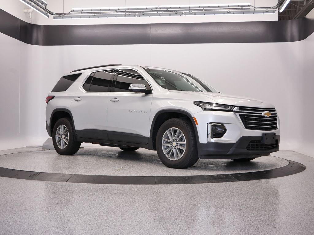 Thumbnail: 2022 Chevrolet Traverse - 10