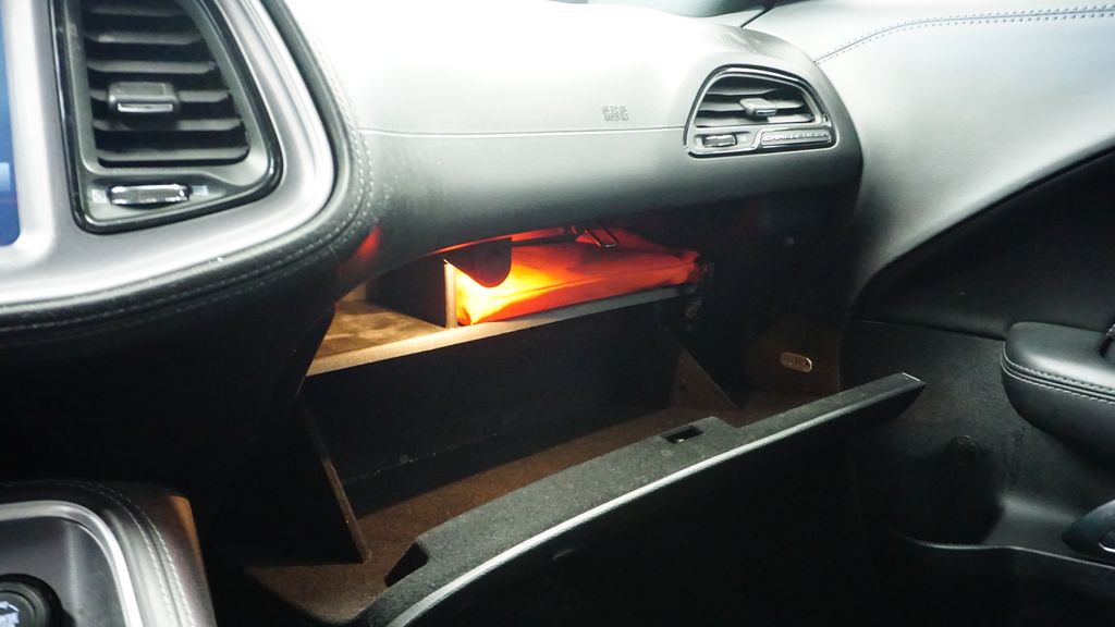 Thumbnail: 2020 Dodge Challenger - 35