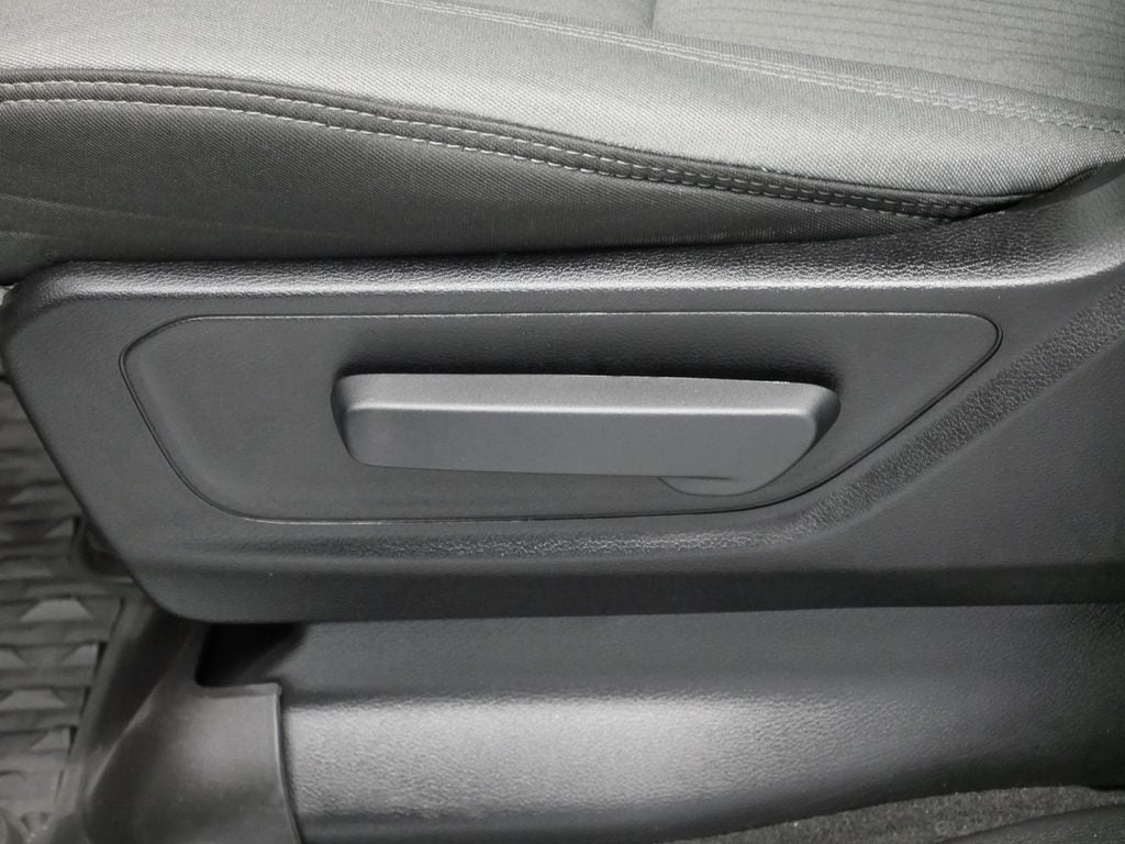 Thumbnail: 2022 RAM 1500 - 4